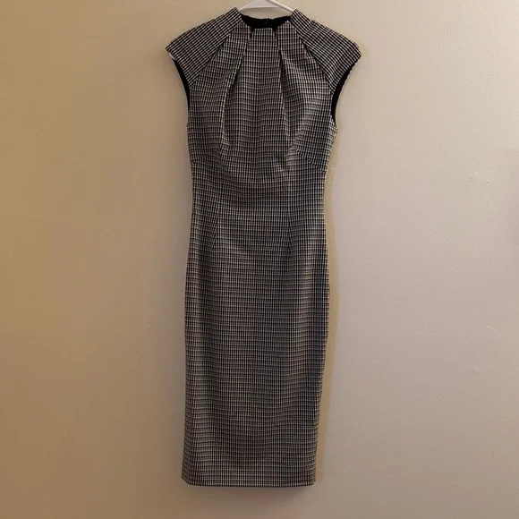 KAREN MILLEN Slim Fit Wool Dress - Picture 3 of 9